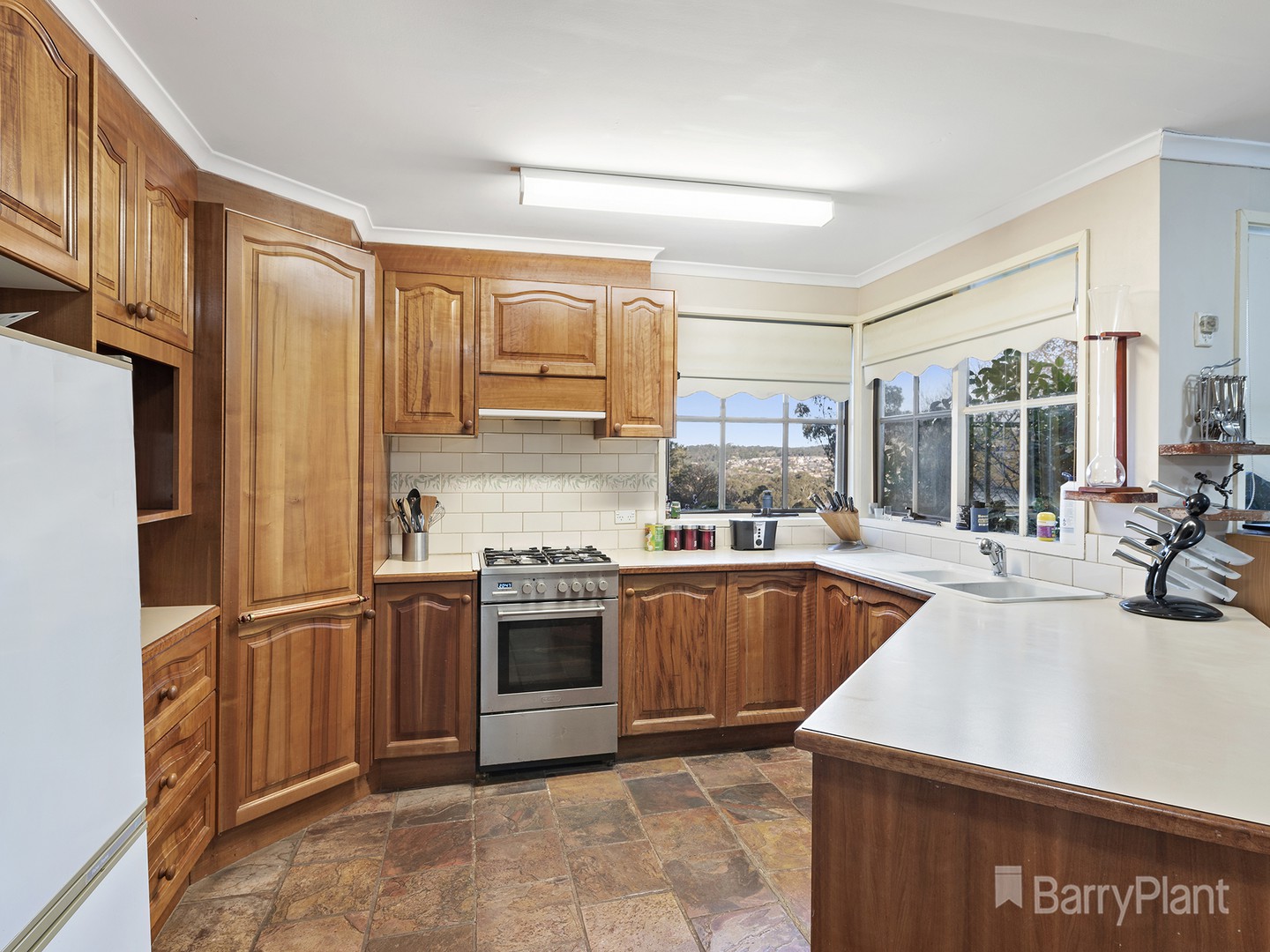 36 Bimbadeen DriveMooroolbark, VIC 3138, Mooroolbark - Thumbnail 2