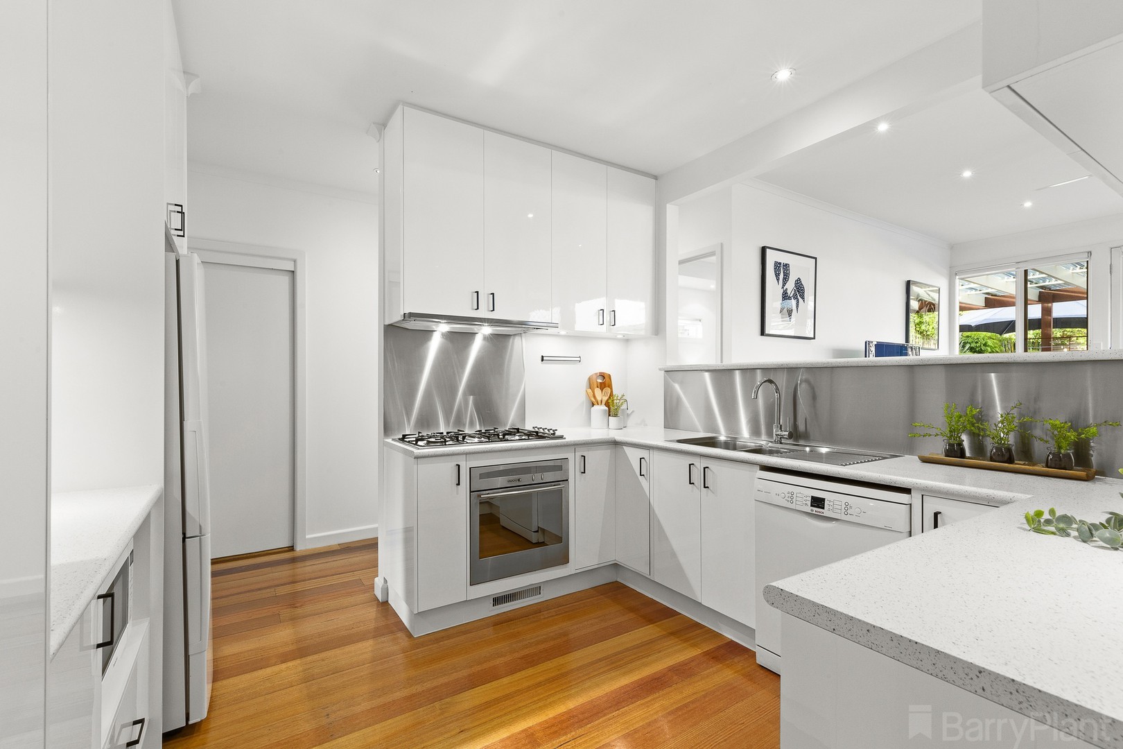 99 Campbell Street, Heathmont, VIC 3135 - Thumbnail 2 - 14/04/2021