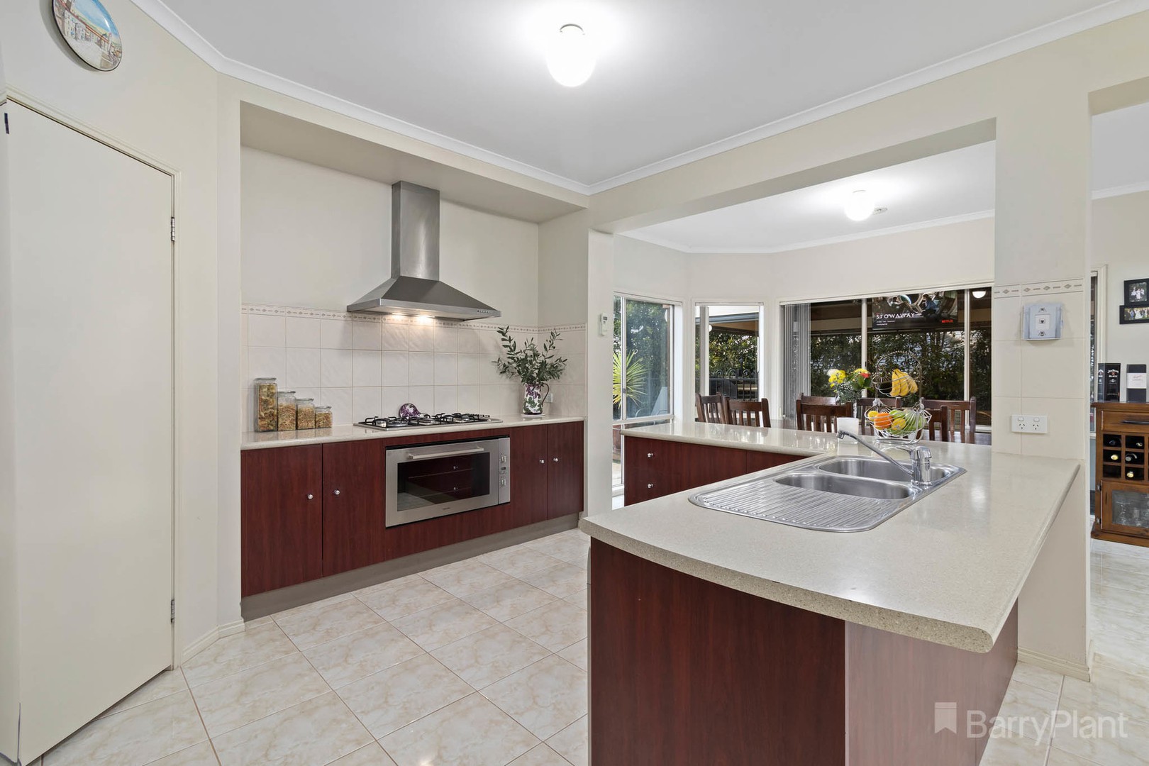 99 Robinswood ParadeNarre Warren South, VIC 3805, Narre Warren South - Thumbnail 5