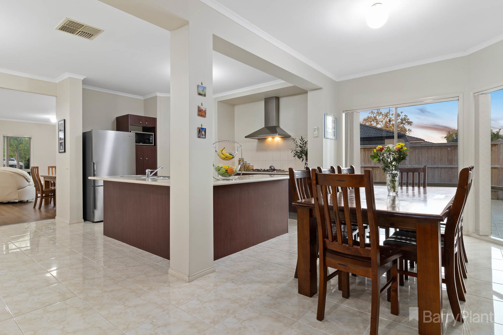 99 Robinswood ParadeNarre Warren South, VIC 3805, Narre Warren South - Thumbnail 6