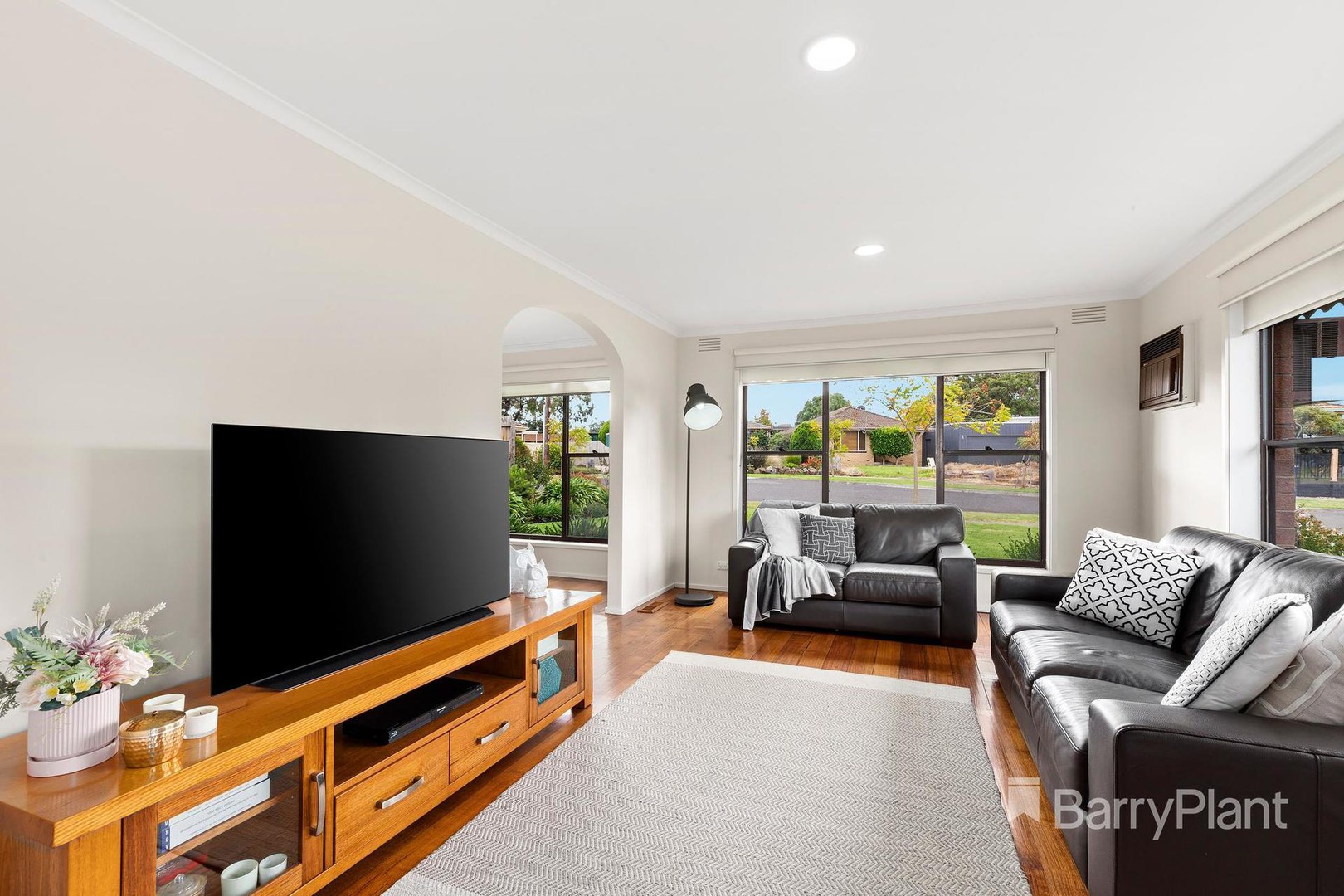 4 Winifred CourtSouth Morang, VIC 3752, South Morang - Thumbnail 5