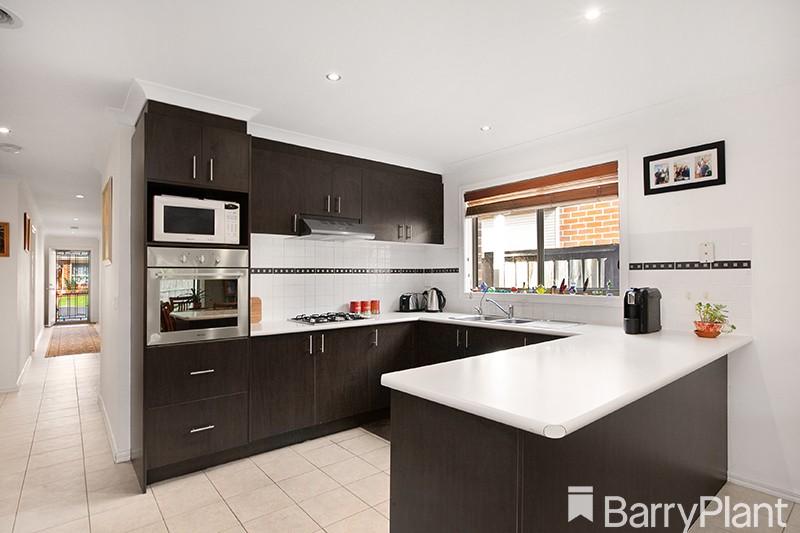 4 Parsley TerraceSouth Morang, VIC 3752, South Morang - Thumbnail 2