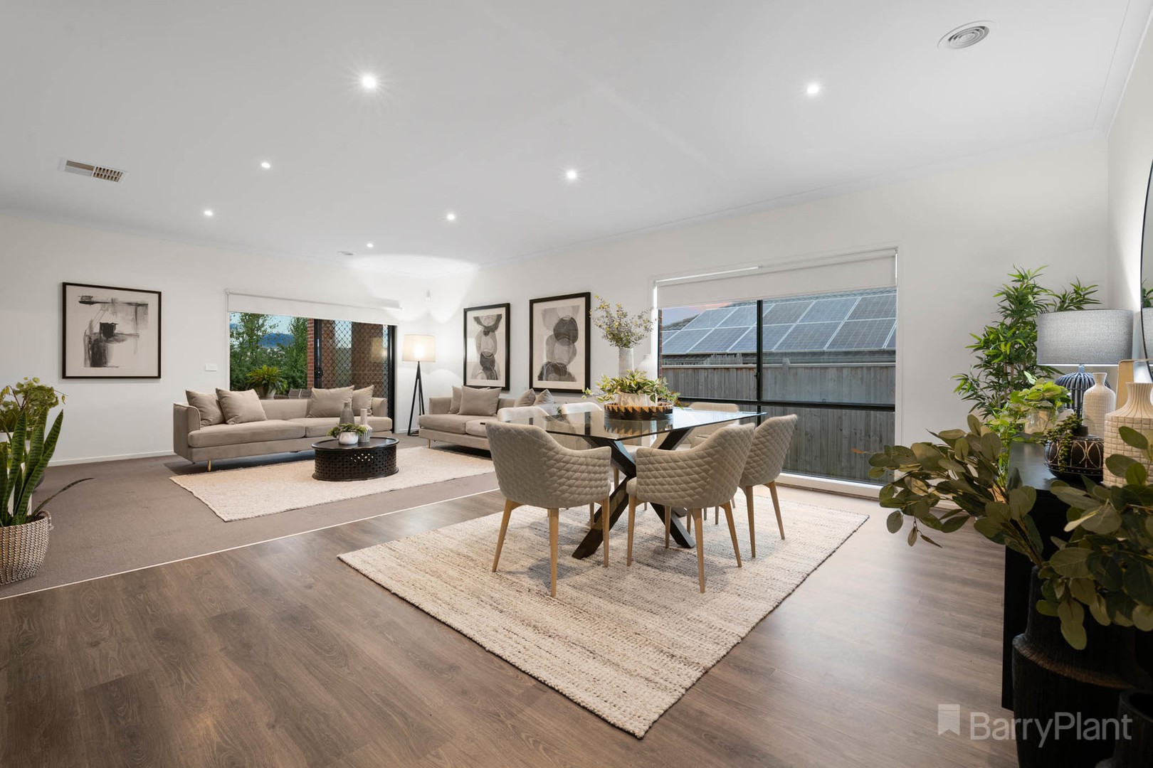 21 Bella Vista CrescentPakenham, VIC 3810, Pakenham - Thumbnail 2
