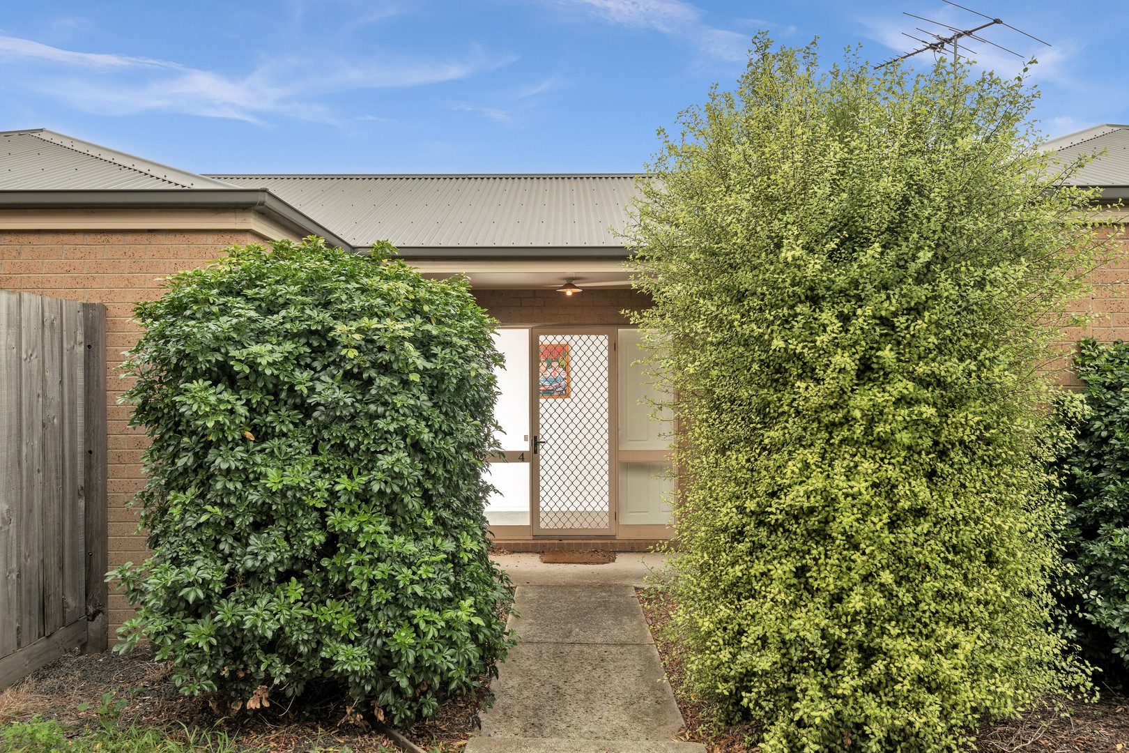 4/10-12 Kinnon Avenue, Belmont, VIC 3216 - Thumbnail 2 - 15/04/2021