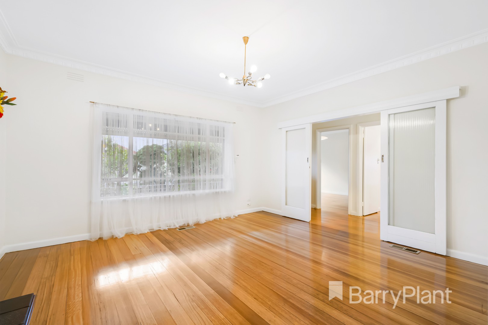 66 Stradbroke DriveSt Albans, VIC 3021, St Albans - Thumbnail 6