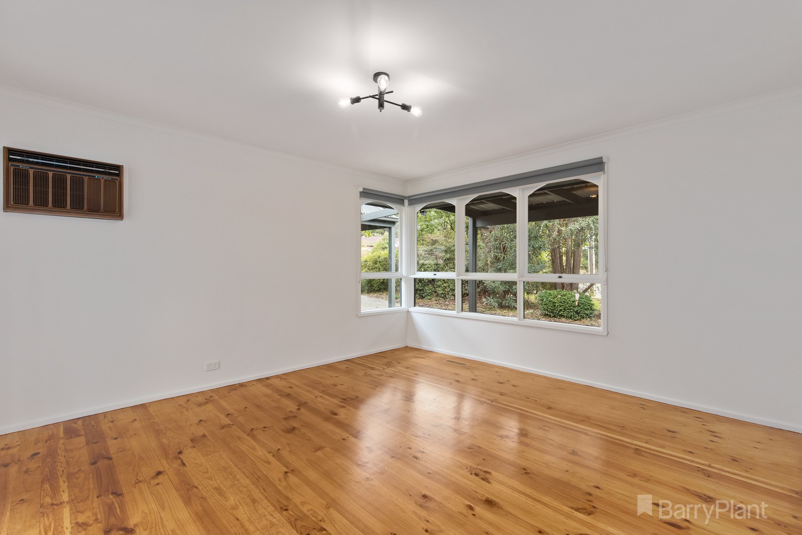 2 Rozelle Avenue, Ringwood East, VIC 3135 - Thumbnail 2 - 16/04/2021