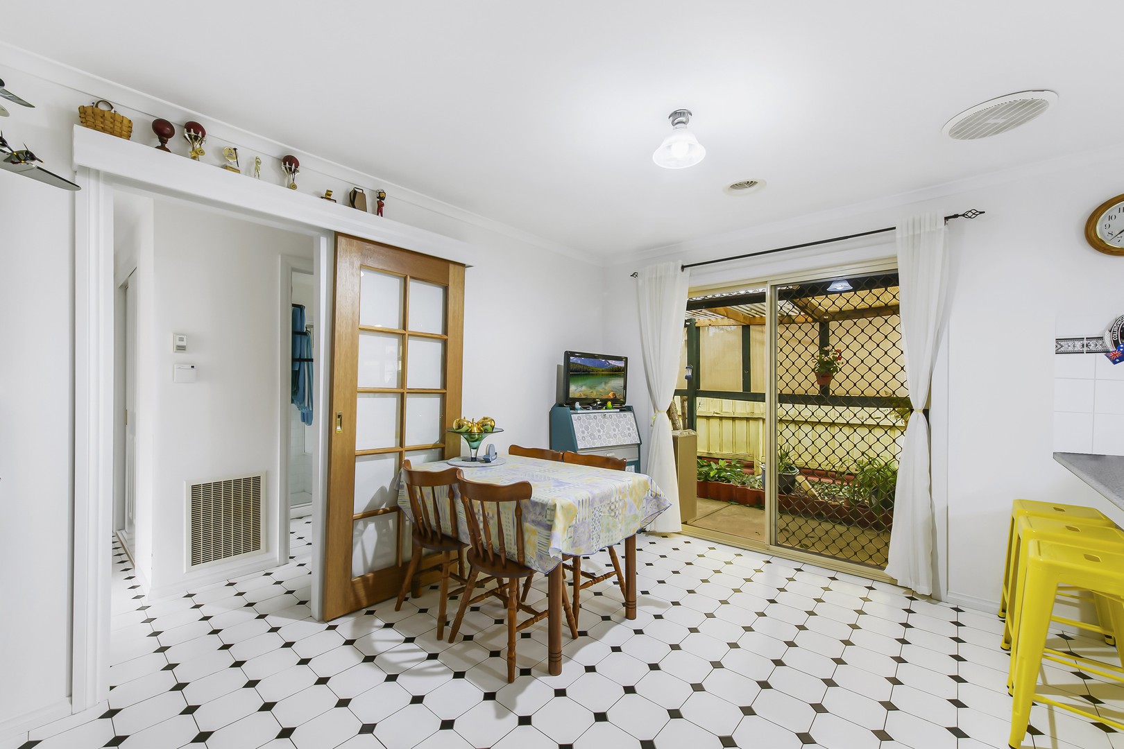 2/43 Pecks RoadSydenham, VIC 3037, Sydenham - Thumbnail 4