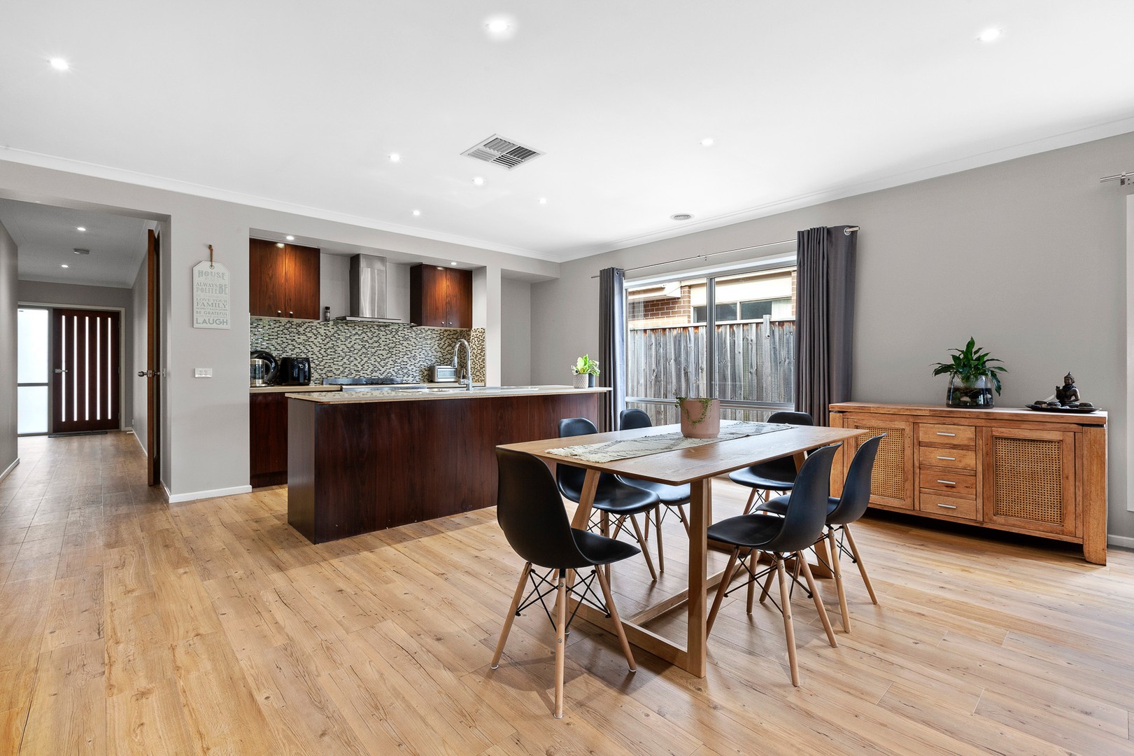 77 Vantage Point BoulevardDoreen, VIC 3754, Doreen - Thumbnail 3