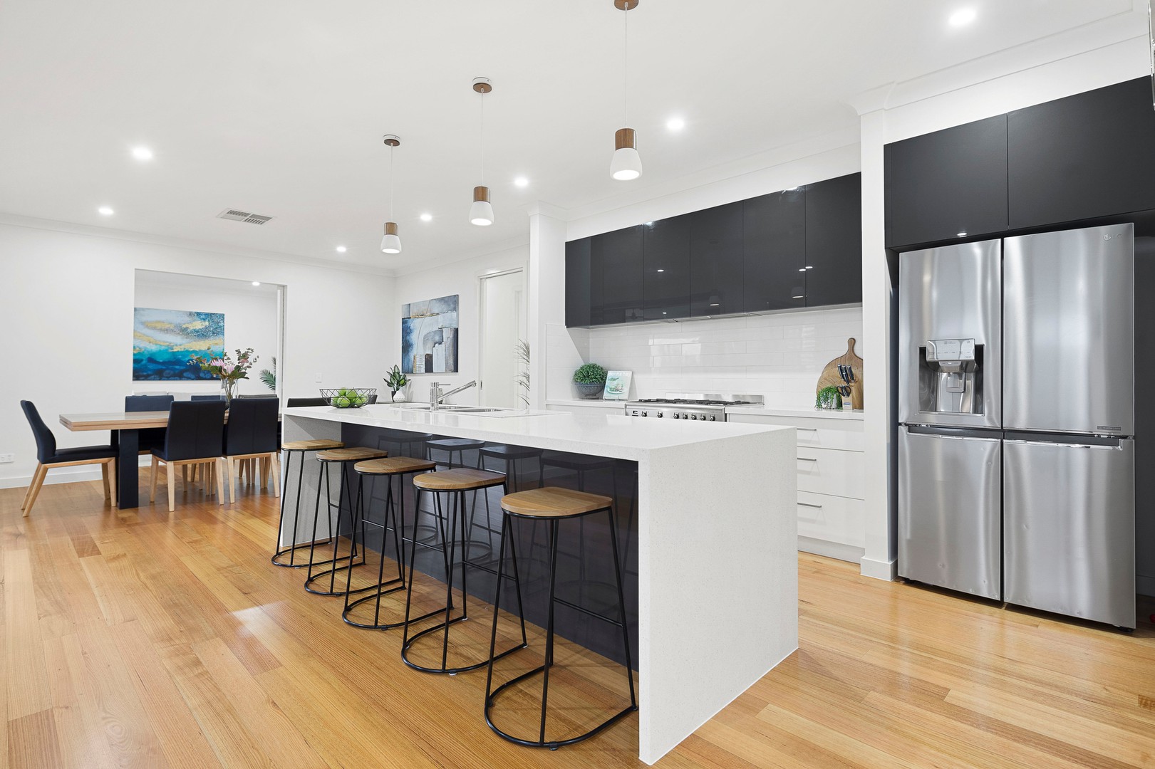 27 Bernard  StreetDoreen, VIC 3754, Doreen - Thumbnail 2
