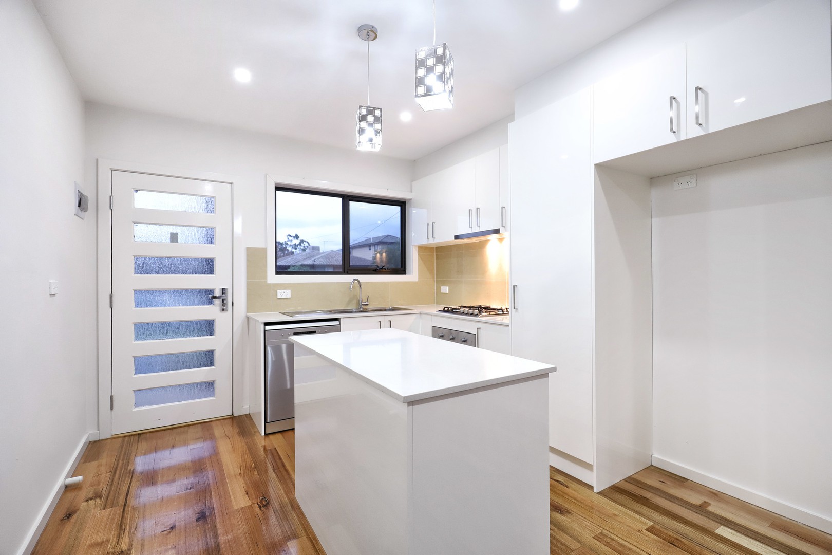 2/15 Wattleglen StreetCraigieburn, VIC 3064, Craigieburn - Thumbnail 4