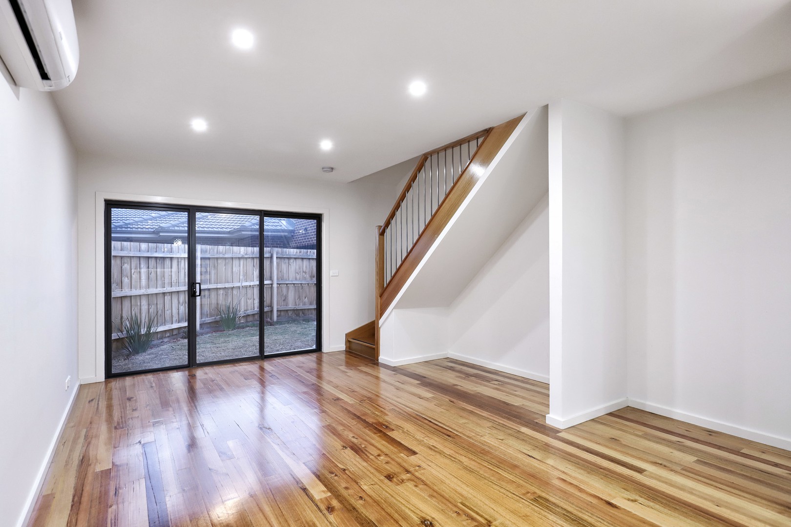 2/15 Wattleglen StreetCraigieburn, VIC 3064, Craigieburn - Thumbnail 6