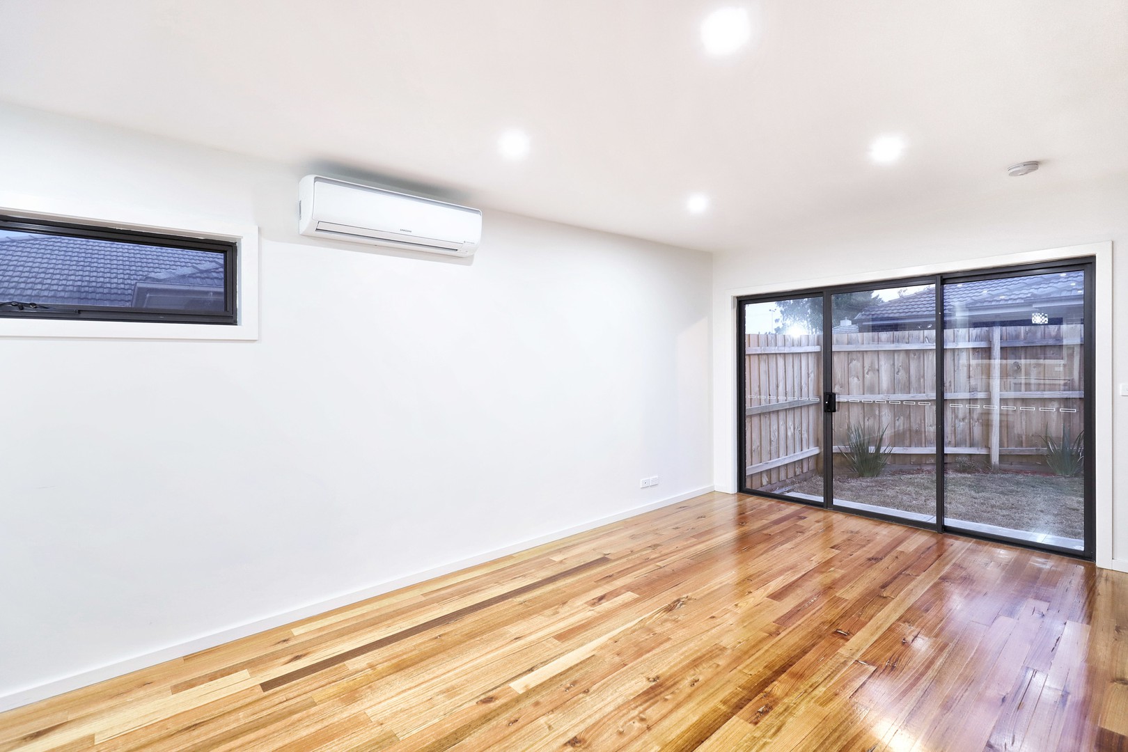 2/15 Wattleglen StreetCraigieburn, VIC 3064, Craigieburn - Thumbnail 8