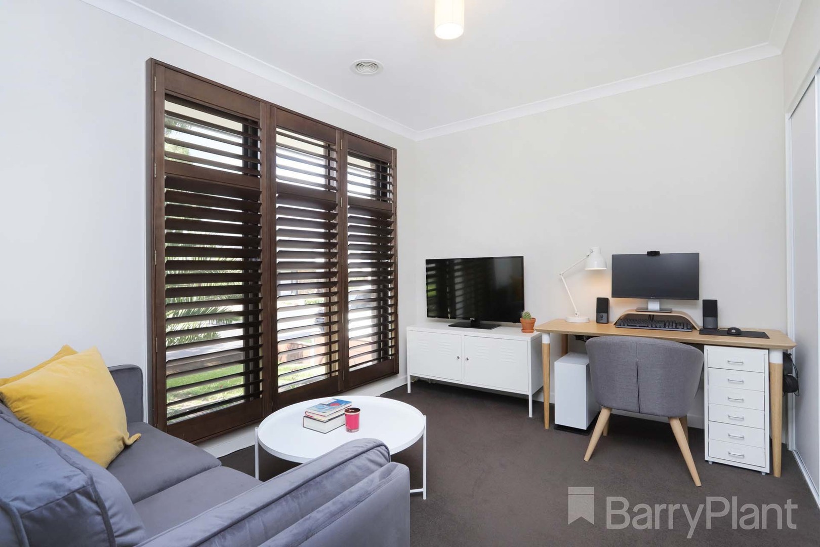 13 Verona StreetGreenvale, VIC 3059, Greenvale - Thumbnail 2