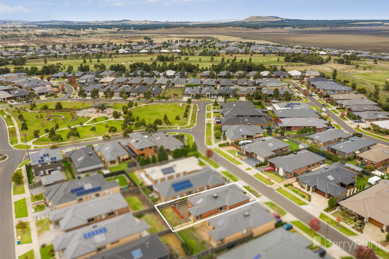 16 Zenith RoadBeveridge, VIC 3753, Beveridge - Thumbnail 2