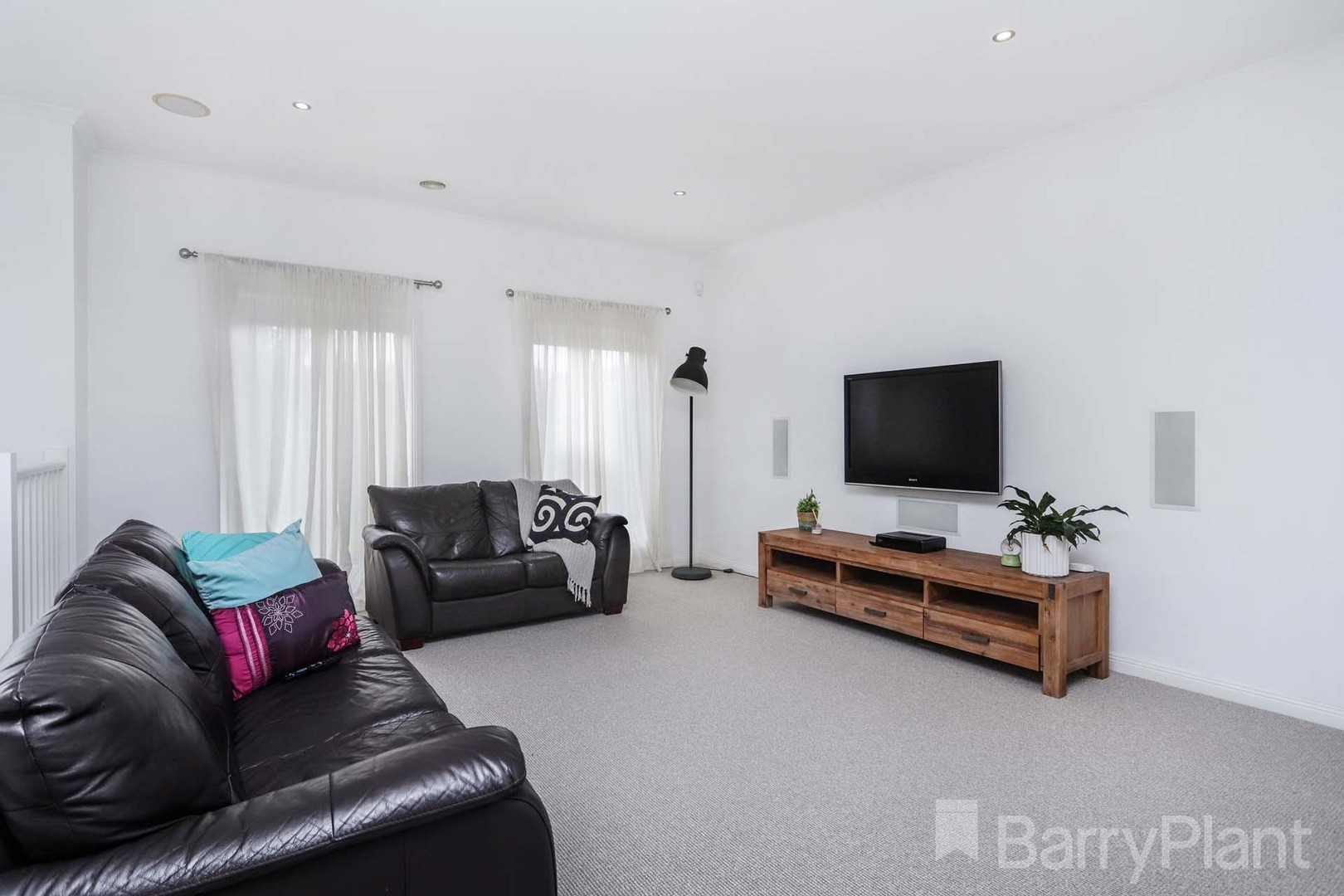 20 Clare BoulevardGreenvale, VIC 3059, Greenvale - Thumbnail 2