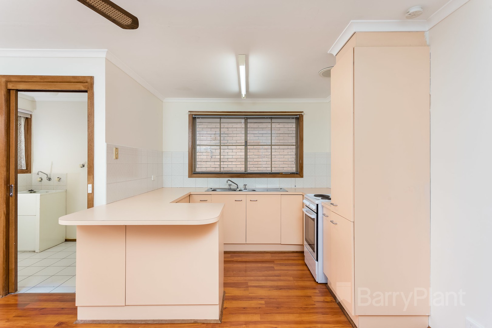 2/136-138 Central AvenueAltona Meadows, VIC 3028, Altona Meadows - Thumbnail 2