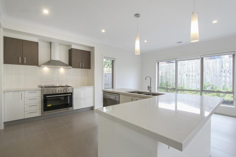 2/97 Albert Street, Mordialloc, VIC 3195 - Thumbnail 1 - 20/04/2021