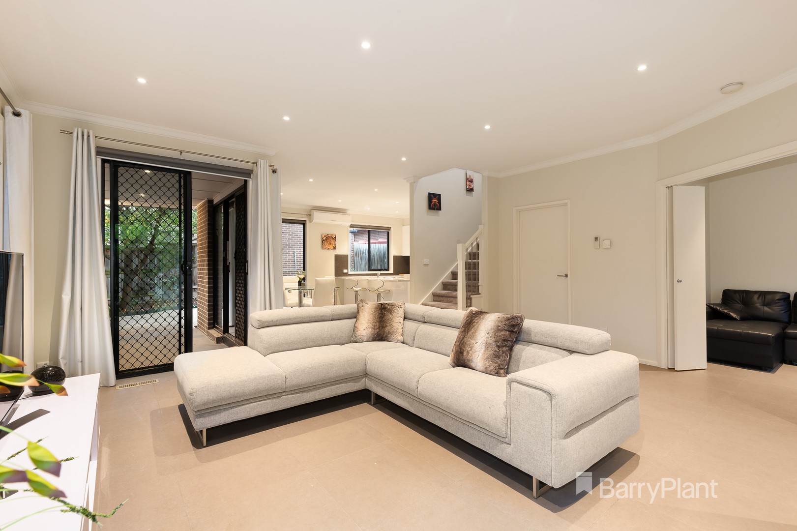 1/32 Bonnie View RoadCroydon North, VIC 3136, Croydon North - Thumbnail 2