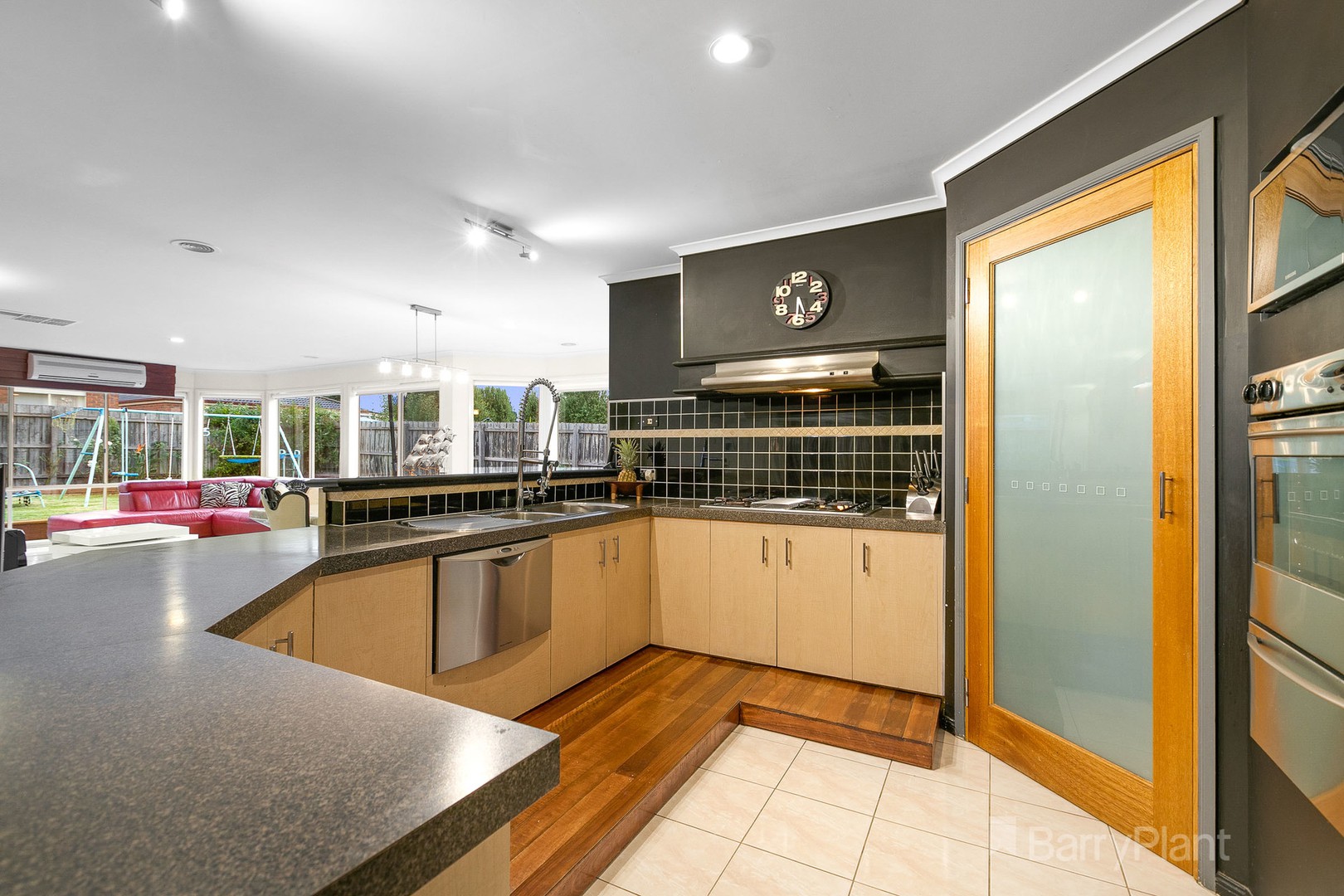 13 Rigby CourtNarre Warren South, VIC 3805, Narre Warren South - Thumbnail 5