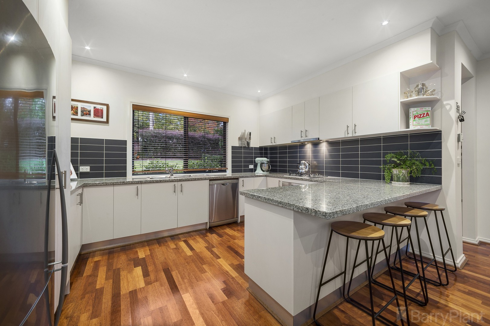 1/56 Oliver StreetRingwood, VIC 3134, Ringwood - Thumbnail 2