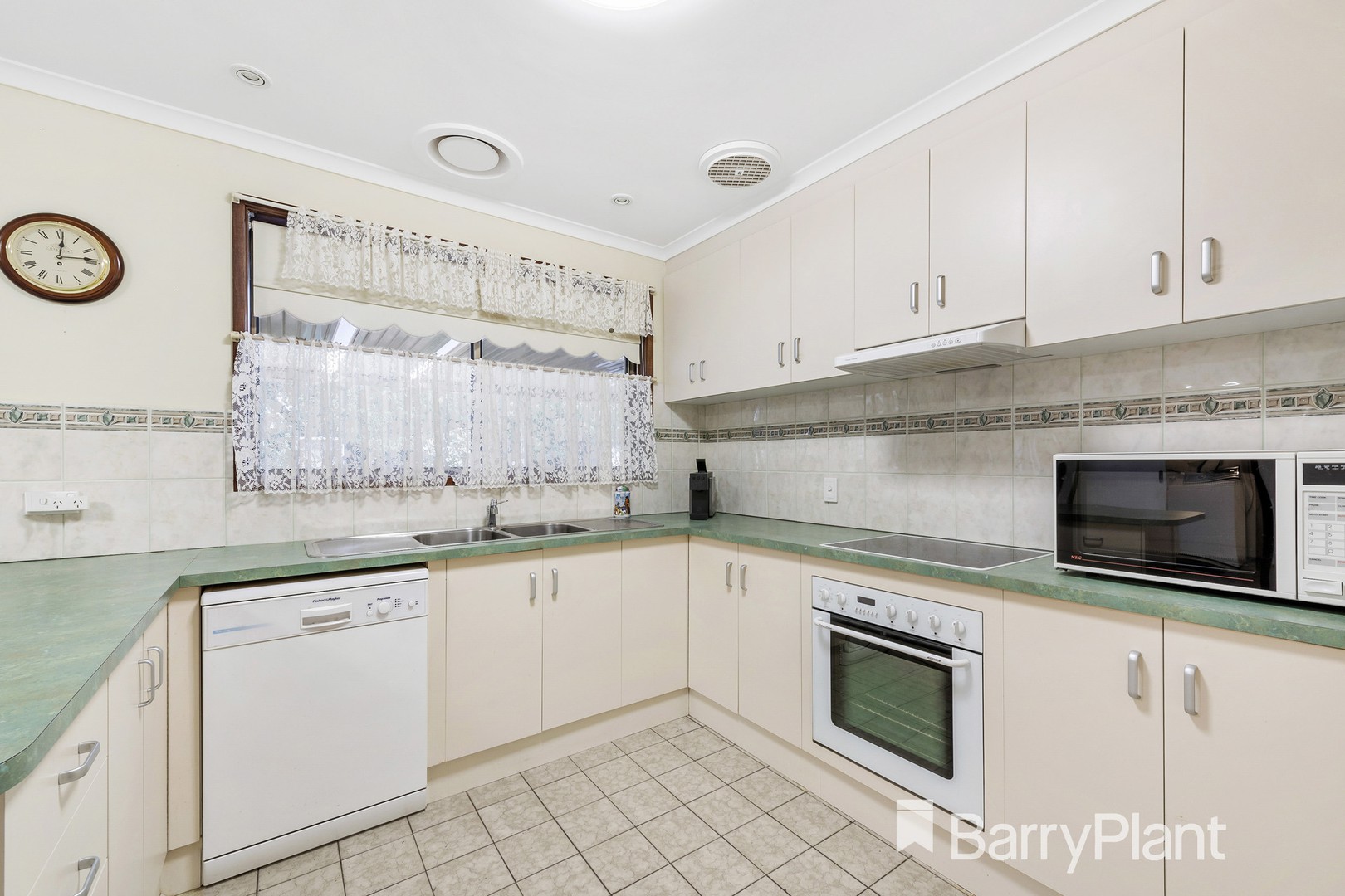 64 Argyll CircuitMelton West, VIC 3337, Melton West - Thumbnail 4