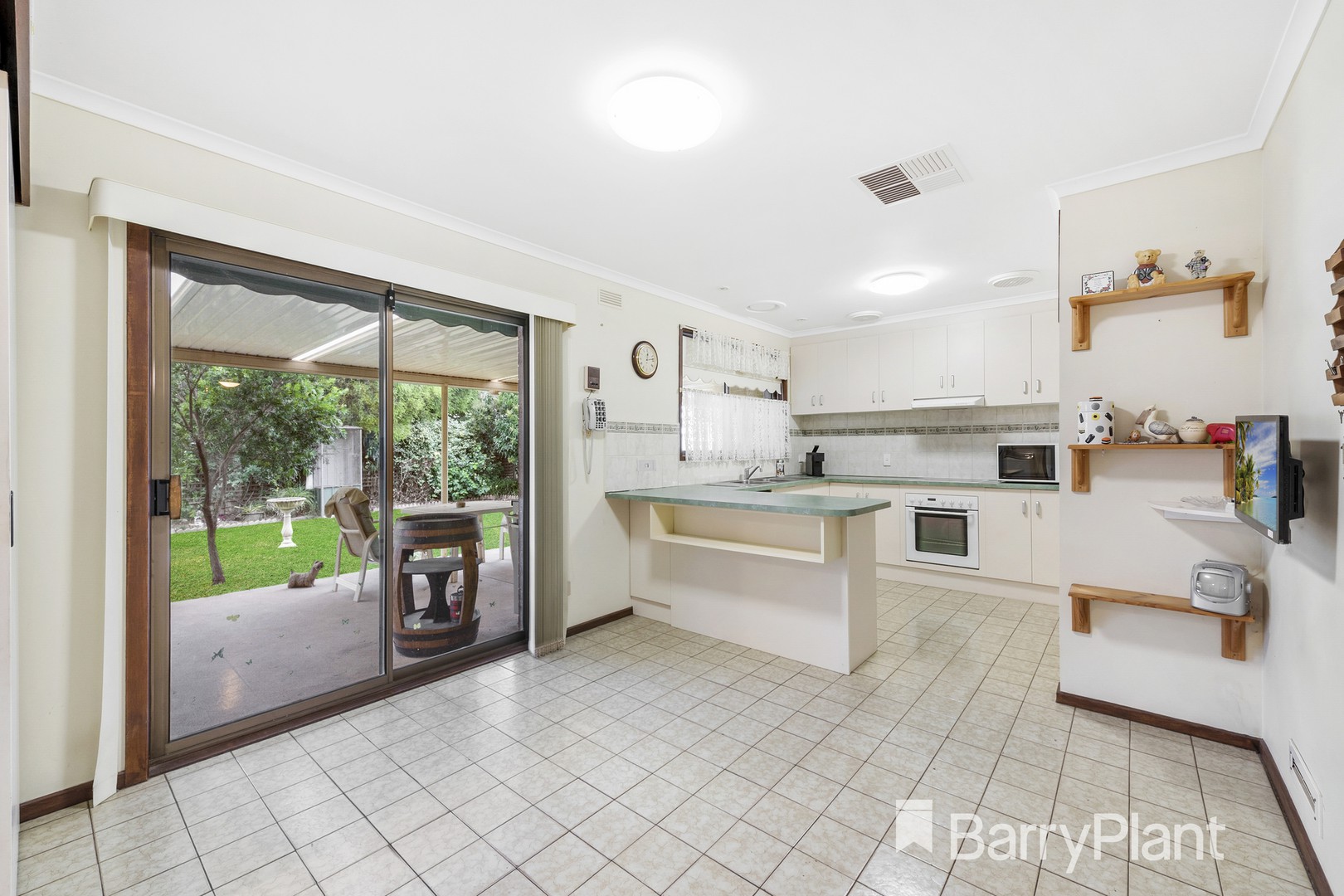 64 Argyll CircuitMelton West, VIC 3337, Melton West - Thumbnail 5