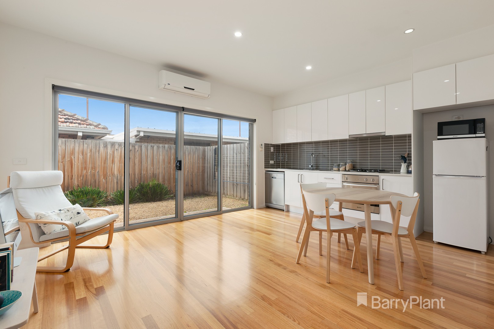 2/22 Sefton StreetPascoe Vale, VIC 3044, Pascoe Vale - Thumbnail 3