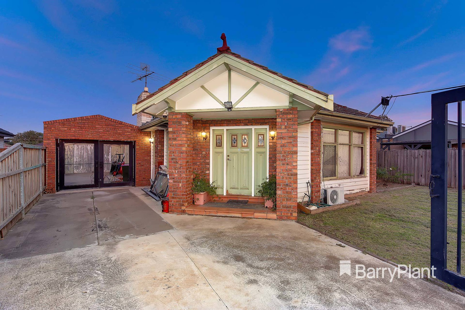 24 Edward AvenueAltona North, VIC 3025, Altona North - Thumbnail 2