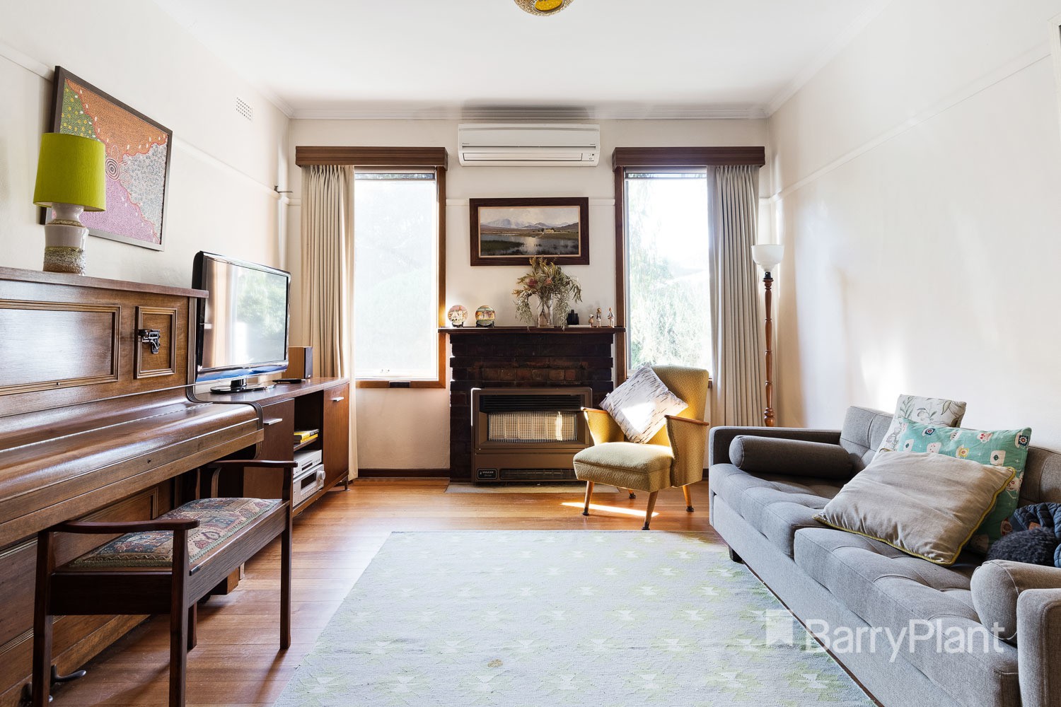 17 McGowan AvenuePreston, VIC 3072, Preston - Thumbnail 2