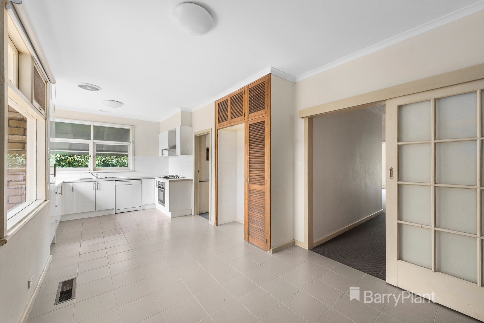 26 Carawatha Road, Doncaster, VIC 3108, Doncaster - Thumbnail 4