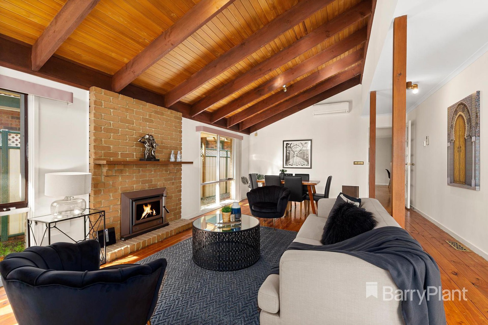 8 Veronica CrescentMill Park, VIC 3082, Mill Park - Thumbnail 2