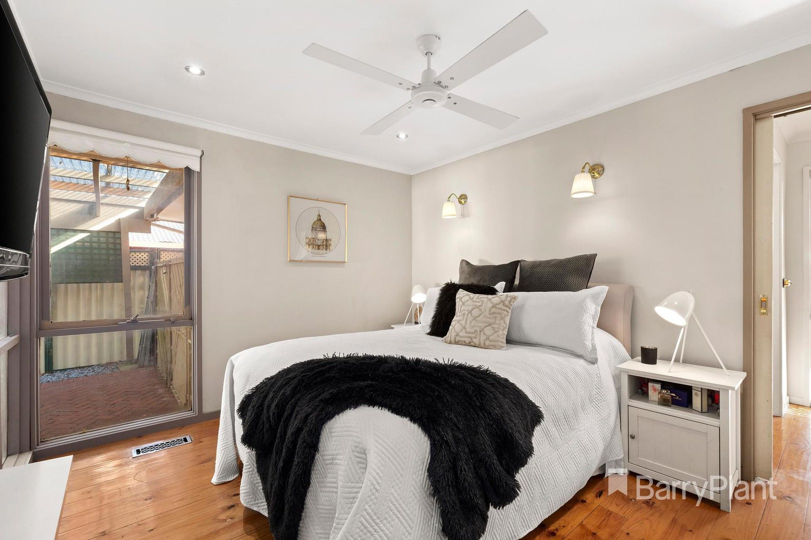8 Veronica CrescentMill Park, VIC 3082, Mill Park - Thumbnail 6