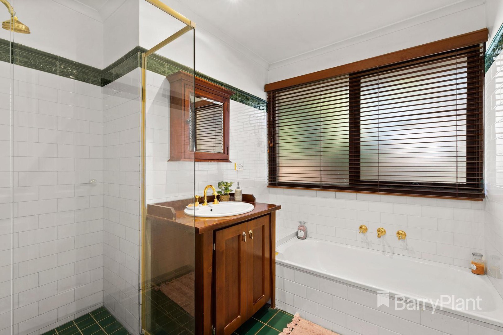 8 Veronica CrescentMill Park, VIC 3082, Mill Park - Thumbnail 7
