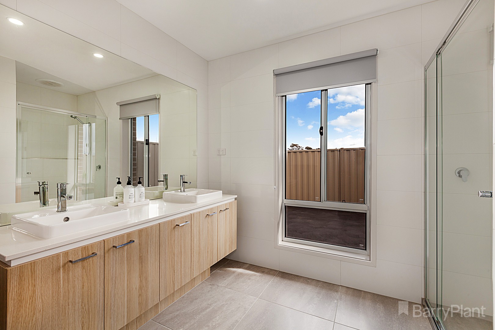 10 Wattle Street, Broadford, VIC 3658 - Thumbnail 2 - 26/04/2021