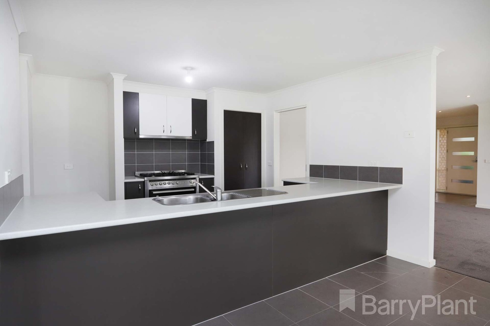 10 Pirianda CourtGreenvale, VIC 3059, Greenvale - Thumbnail 6