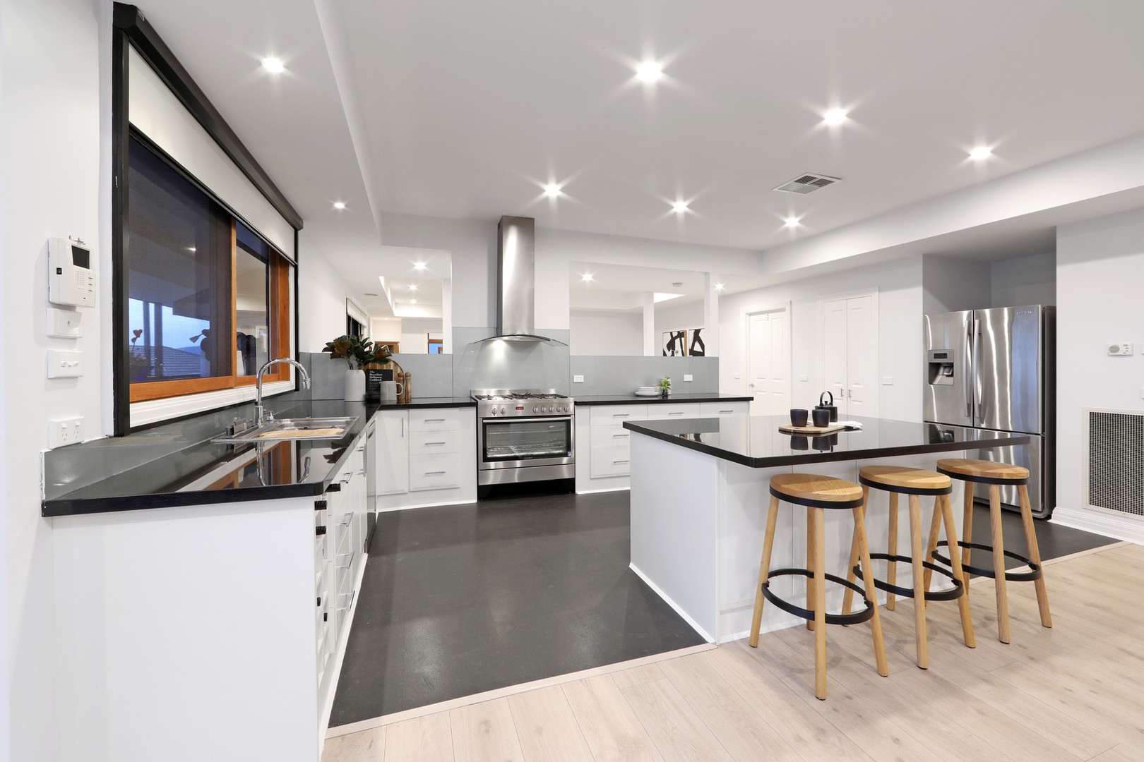 10 Hayes CourtLysterfield, VIC 3156, Lysterfield - Thumbnail 5