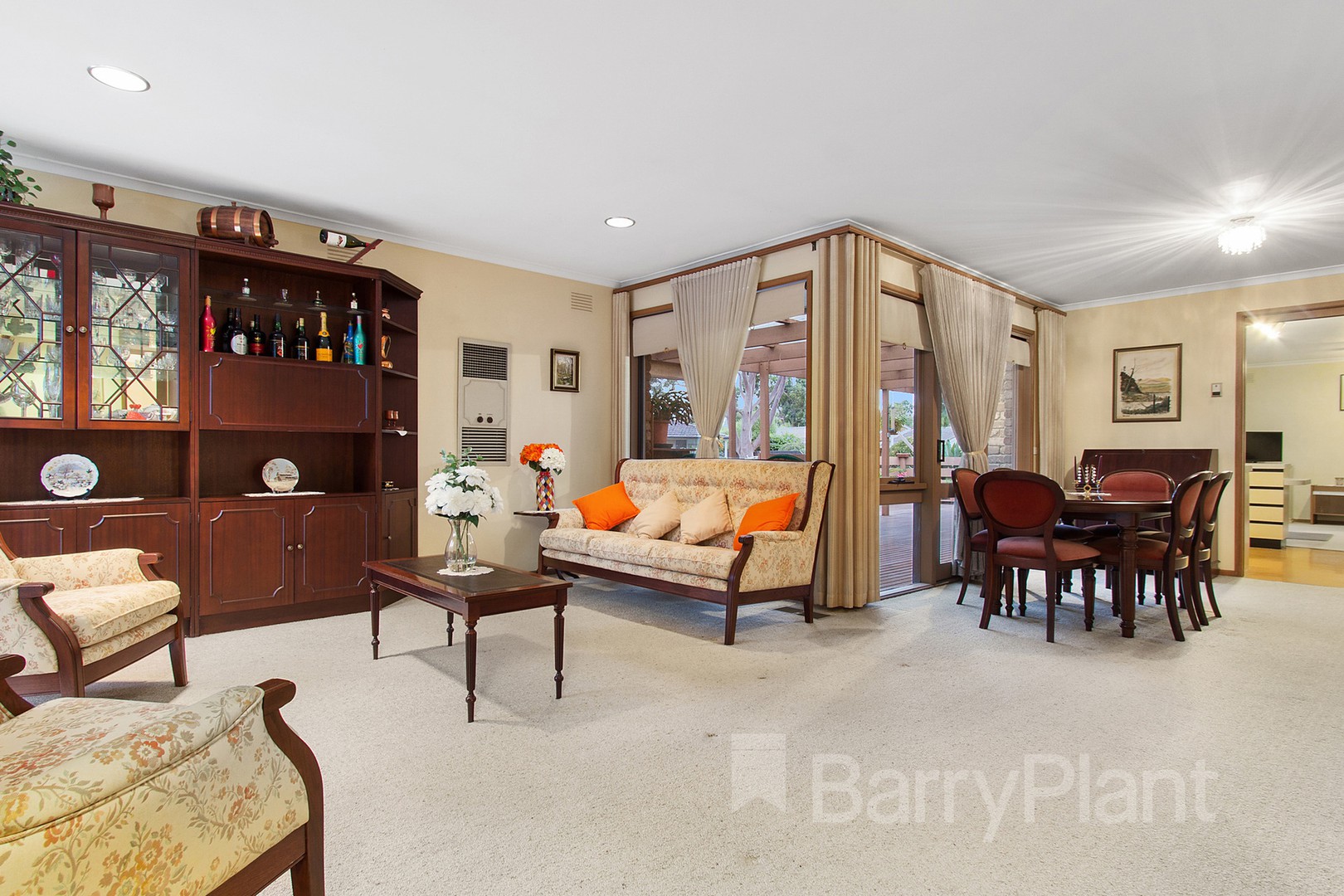 18 Wolf StreetWantirna South, VIC 3152, Wantirna South - Thumbnail 2