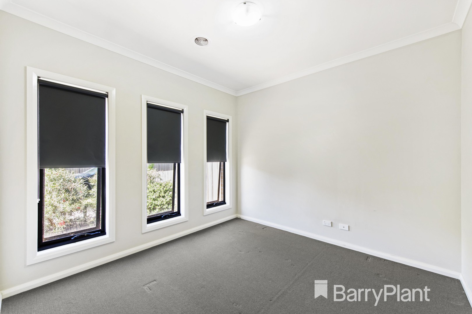 27 Constellation Circuit, Truganina, VIC 3029 - Thumbnail 2 - 26/04/2021