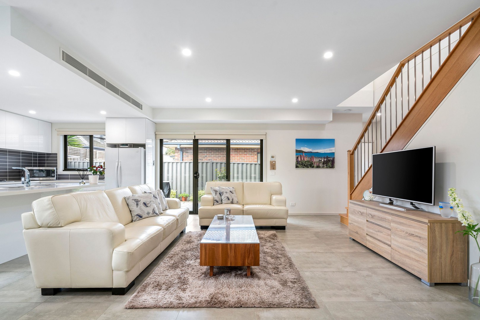 3/70 King StreetAirport West, VIC 3042, Airport West - Thumbnail 2