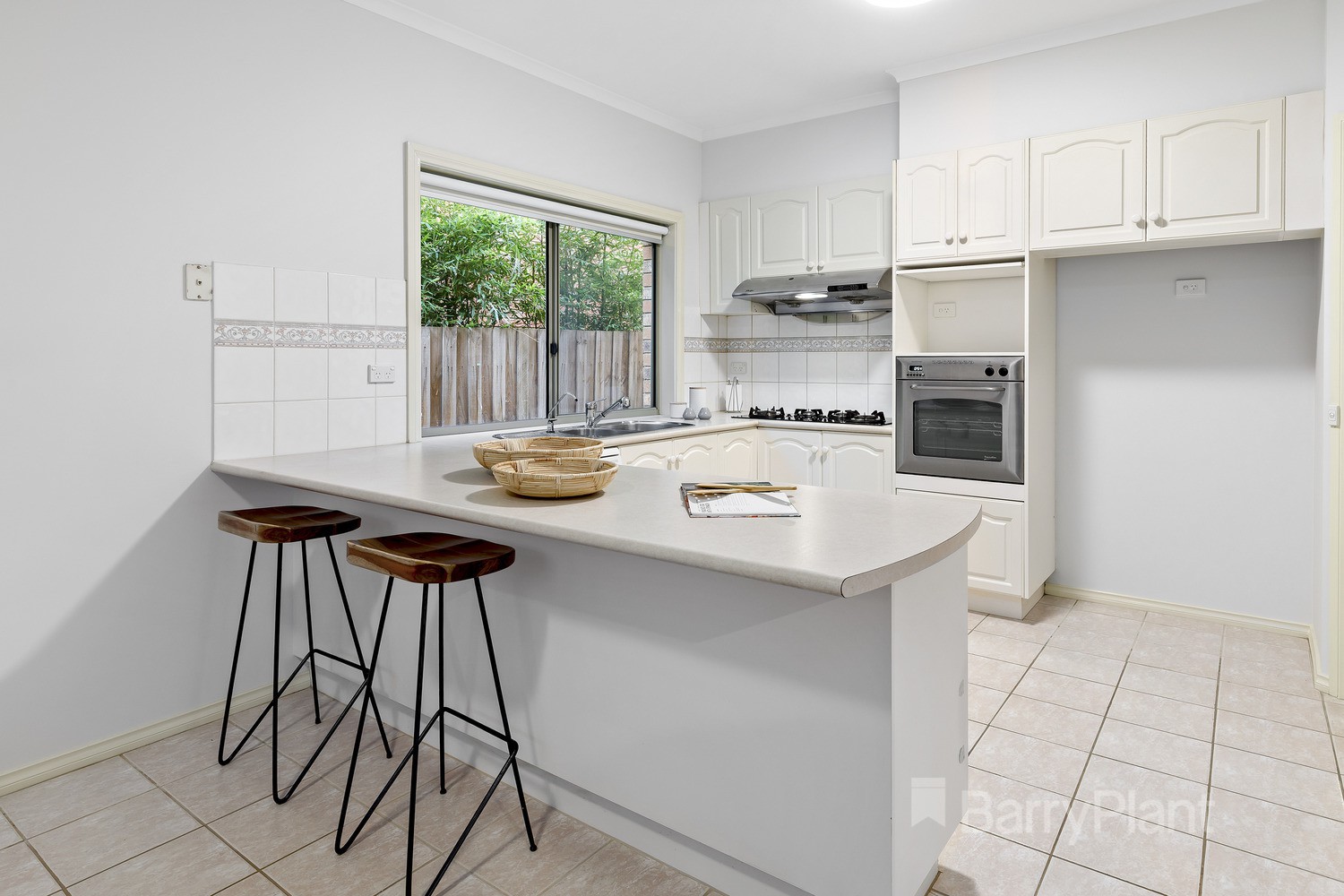 10 Sinclair CrescentMacleod, VIC 3085, Macleod - Thumbnail 3