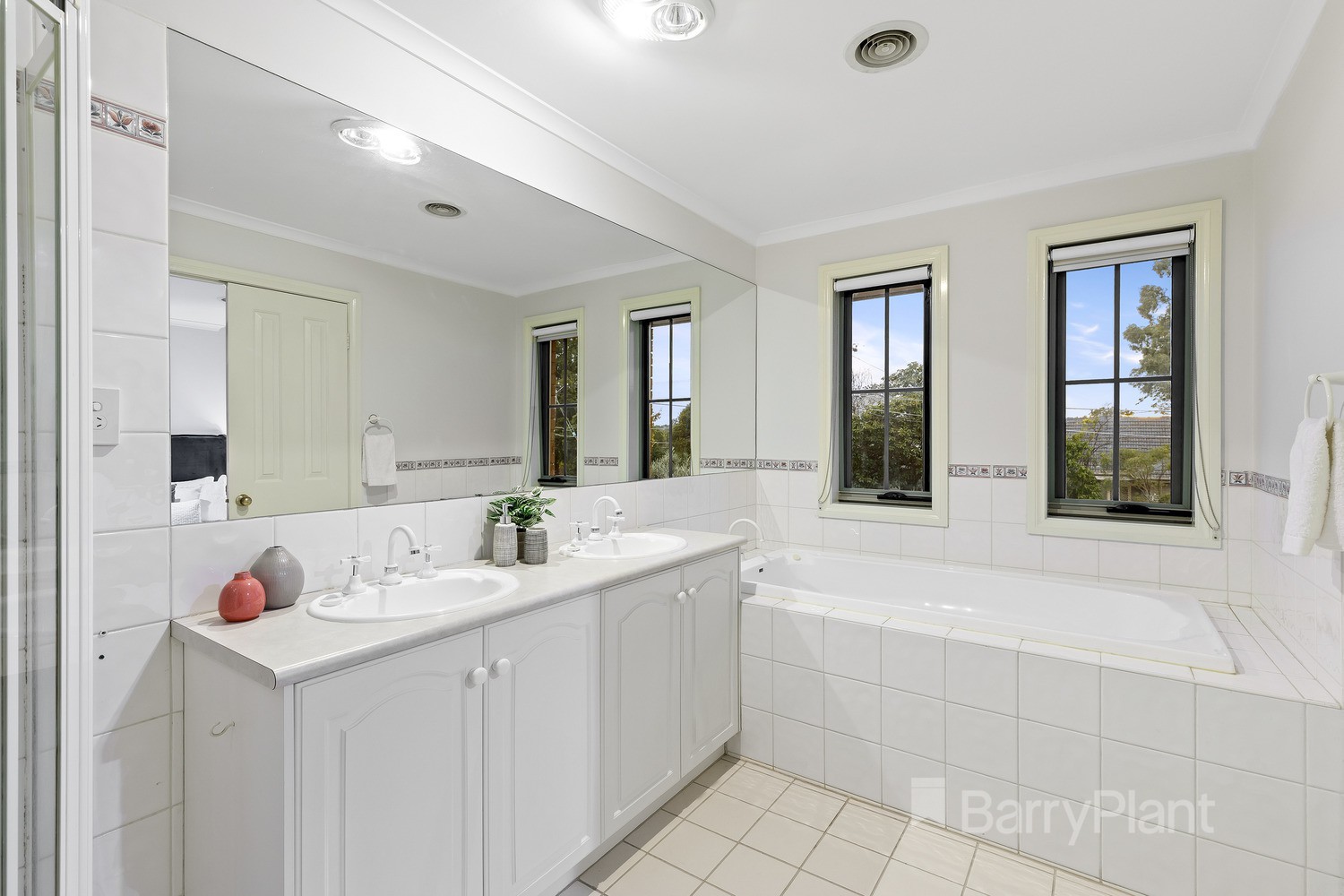 10 Sinclair CrescentMacleod, VIC 3085, Macleod - Thumbnail 8