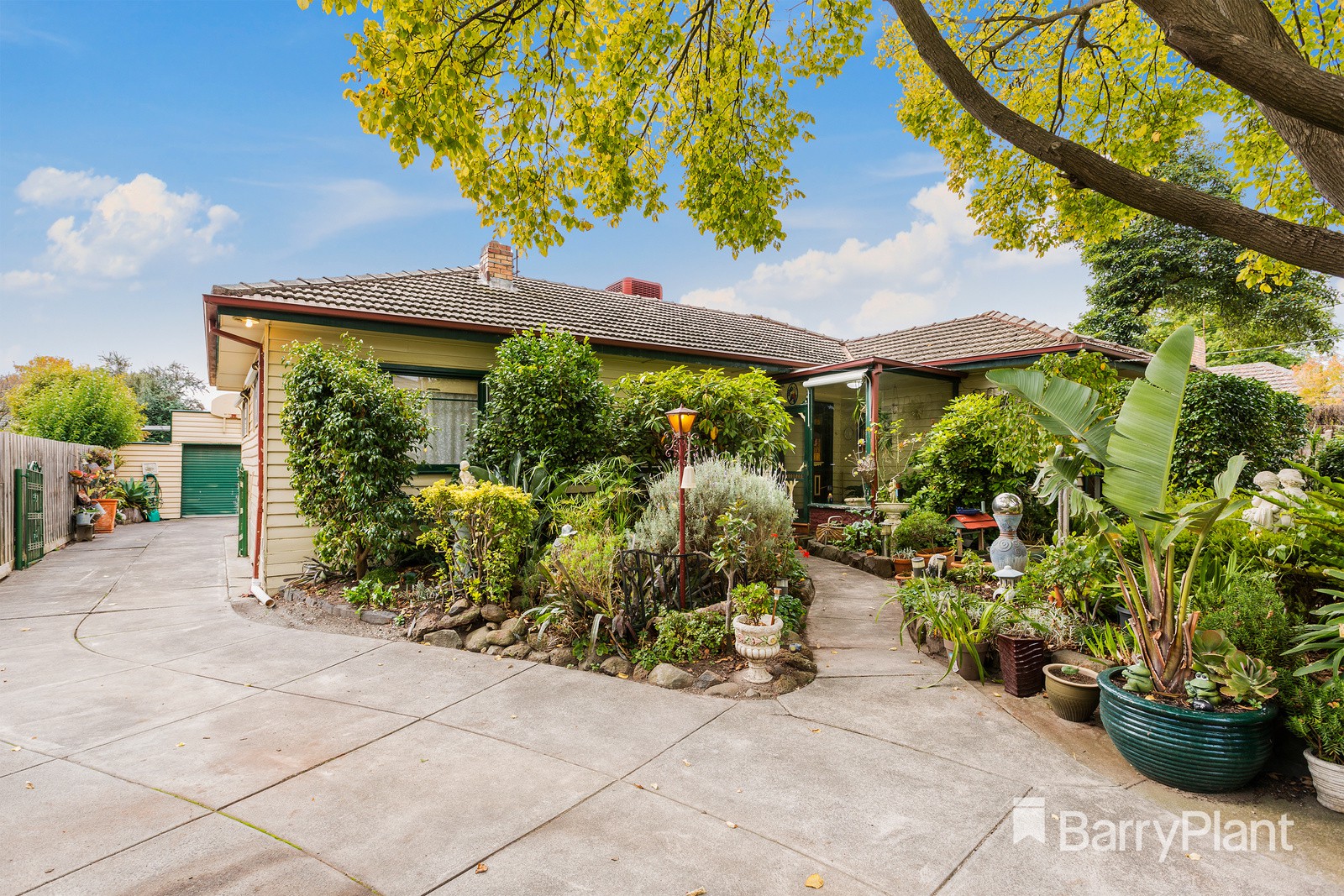 9 Roberts StreetGlen Waverley, VIC 3150, Glen Waverley - Thumbnail 2