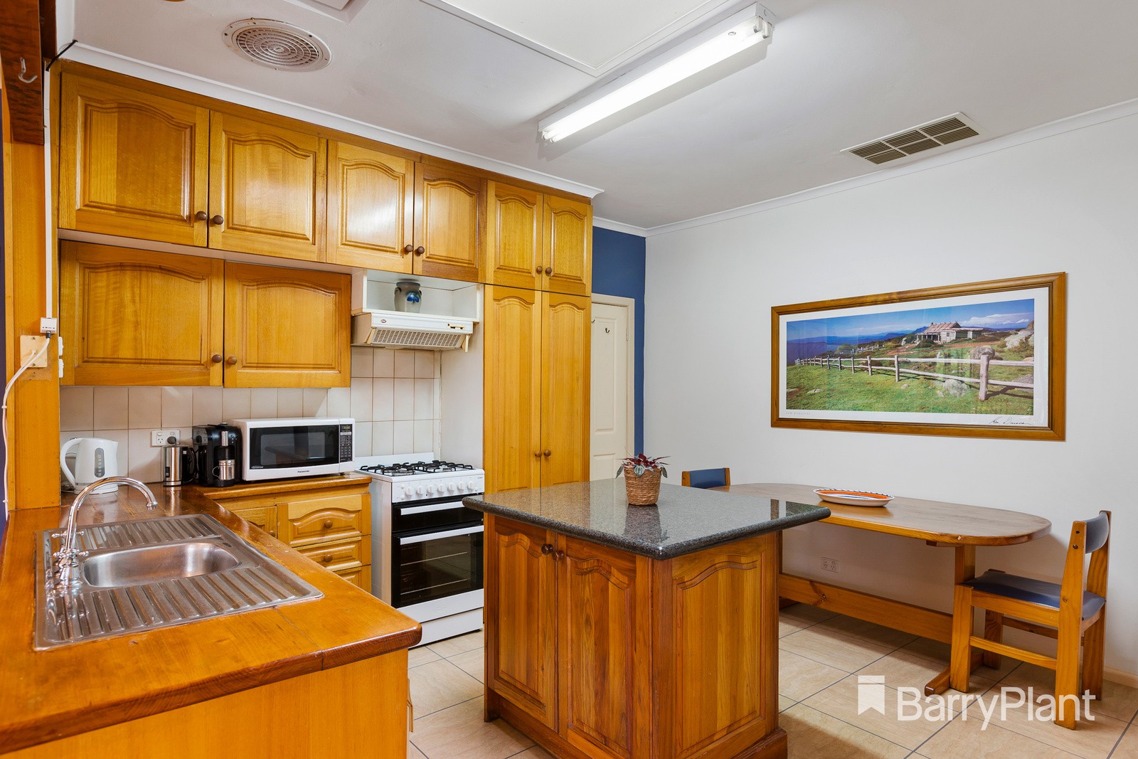 9 Roberts StreetGlen Waverley, VIC 3150, Glen Waverley - Thumbnail 4
