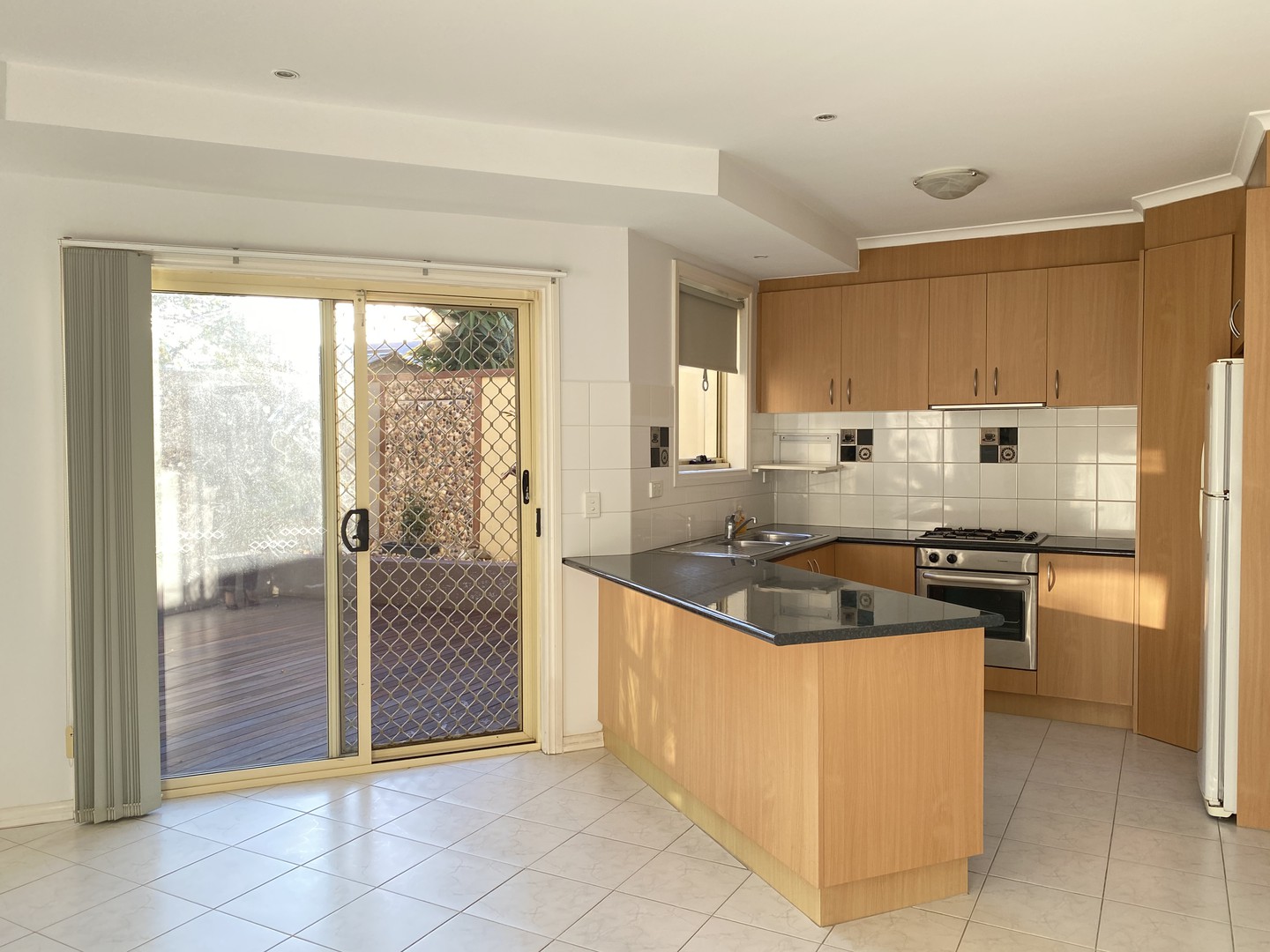 18 Davis Avenue, Avondale Heights, VIC 3034 - Thumbnail 1 - 27/04/2021