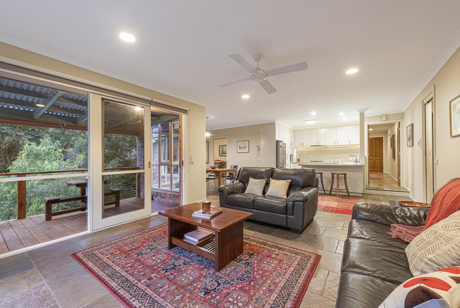 24 Ridgeview StreetEltham, VIC 3095, Eltham - Thumbnail 2