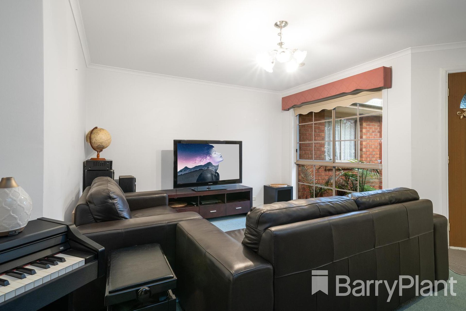 16 Meadowvale DriveGrovedale, VIC 3216, Grovedale - Thumbnail 2
