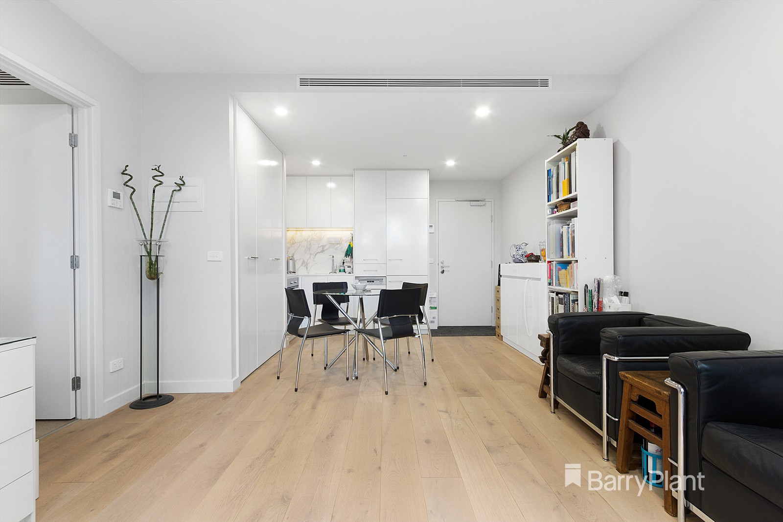 106/832 Doncaster RoadDoncaster, VIC 3108, Doncaster - Thumbnail 2