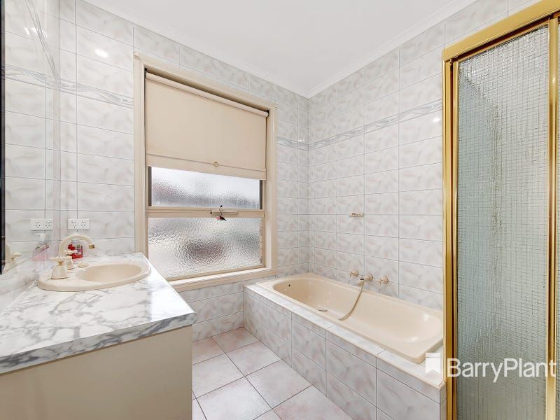 74 Arncliffe BoulevardGreenvale, VIC 3059, Greenvale - Thumbnail 6