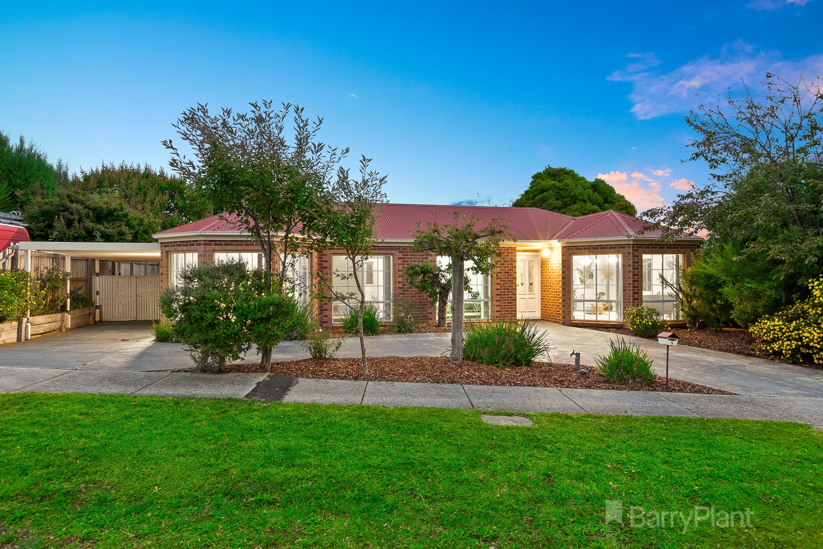 5 Tudor CourtNarre Warren, VIC 3805, Narre Warren - Thumbnail 2