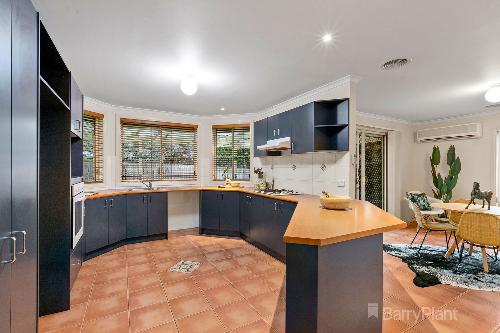5 Tudor CourtNarre Warren, VIC 3805, Narre Warren - Thumbnail 7